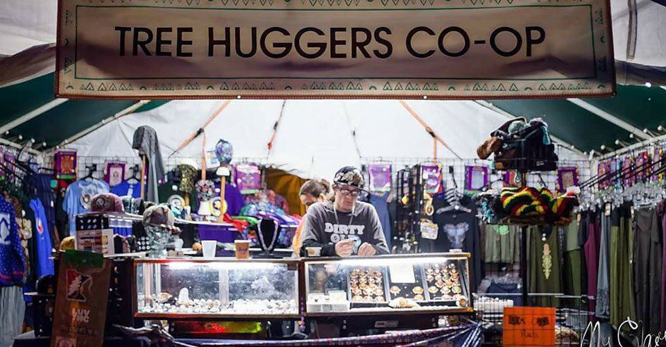 tree huggers co-op | clothing, gifts & cbd | la