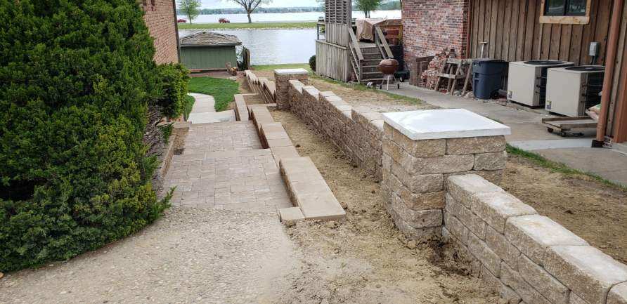 Retaining wall
