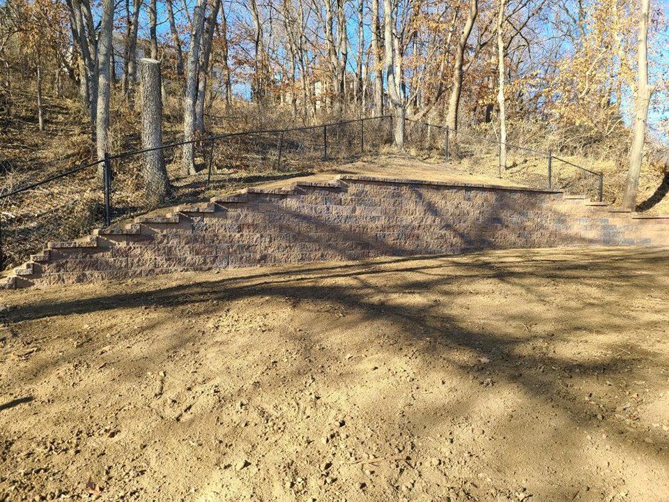 Commercial retaining wall