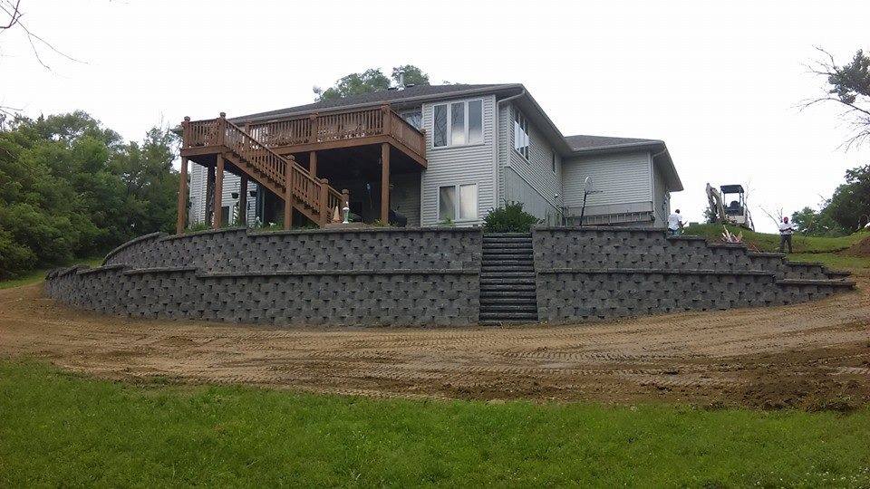 Retaining wall