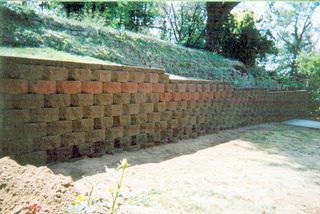 Residential retaining wall