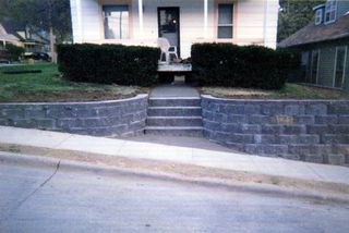 Residential retaining wall
