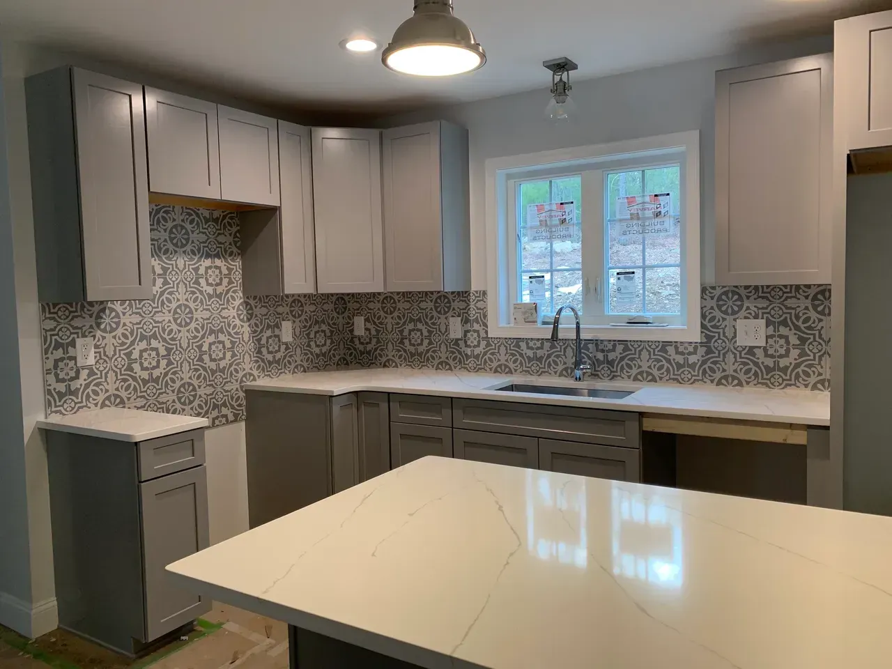 Kitchen backsplash
