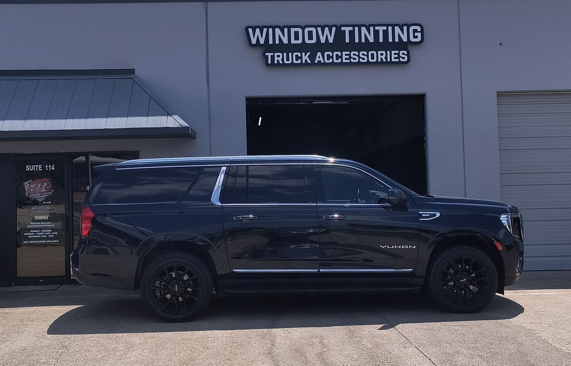 Auto window tinting services