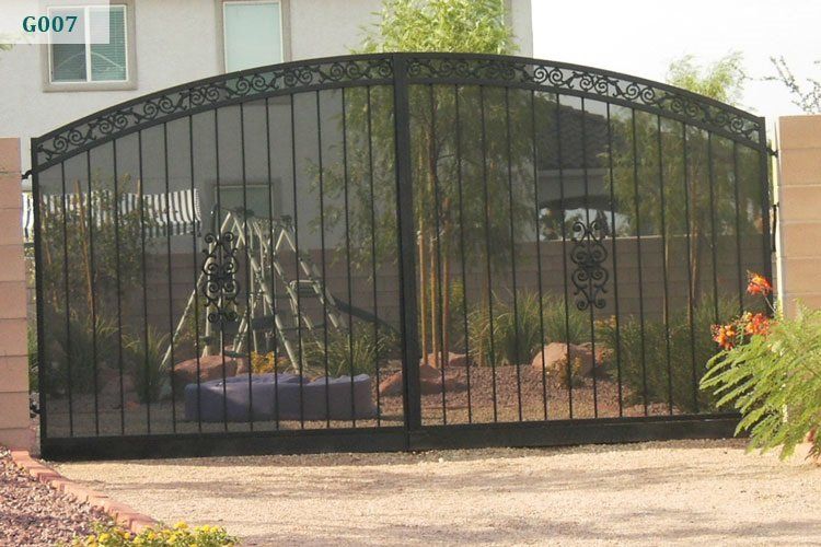 Drive-through gate