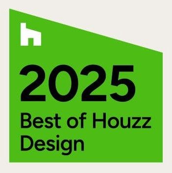 A green sign that says `` best of houzz design ''
