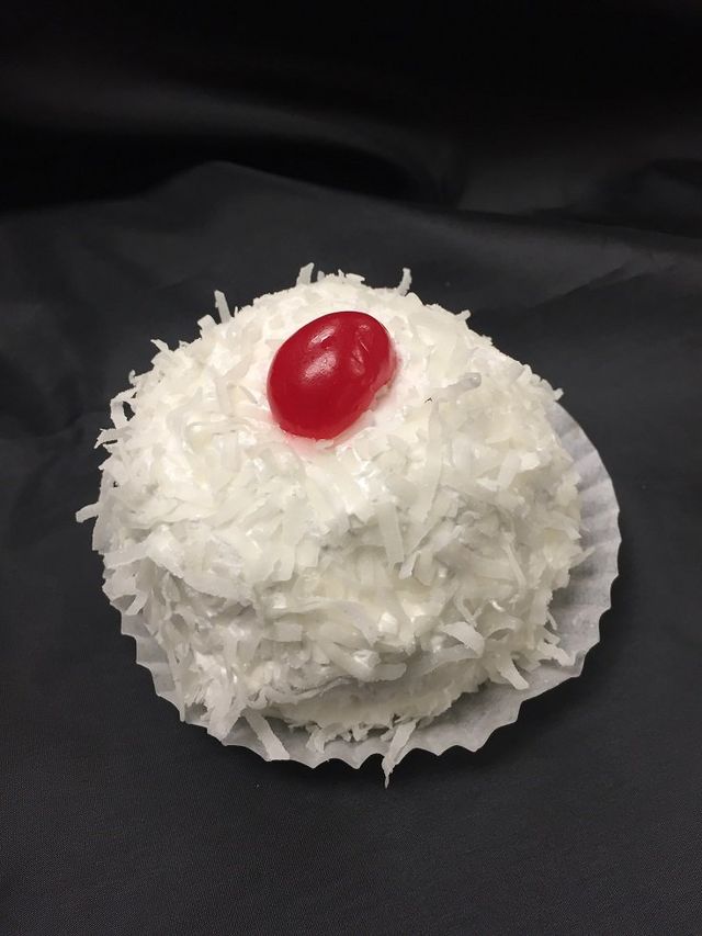 White snowballs
