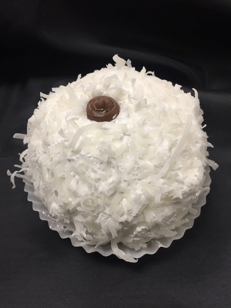 Chocolate snowball pastry