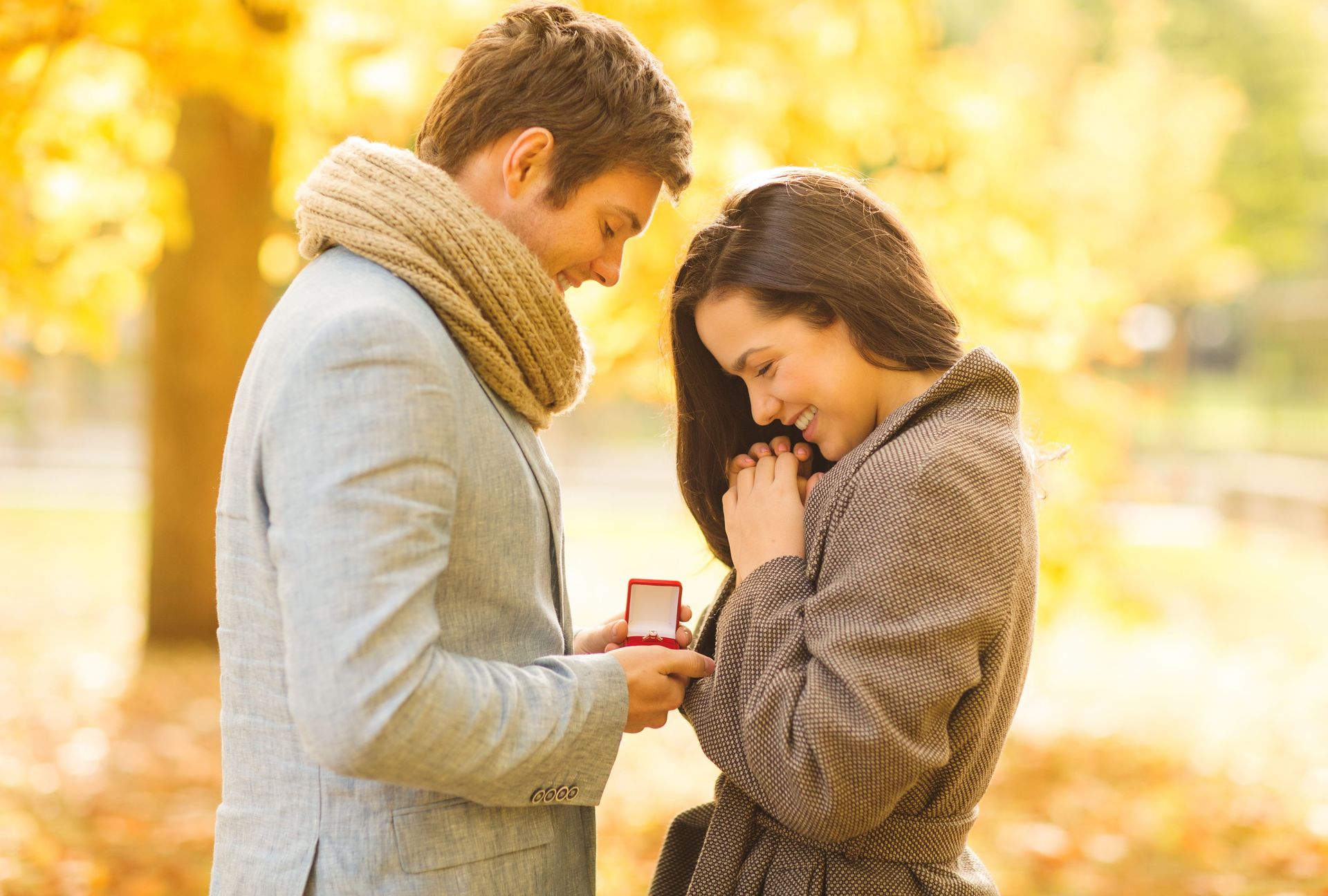 custom engagement ring