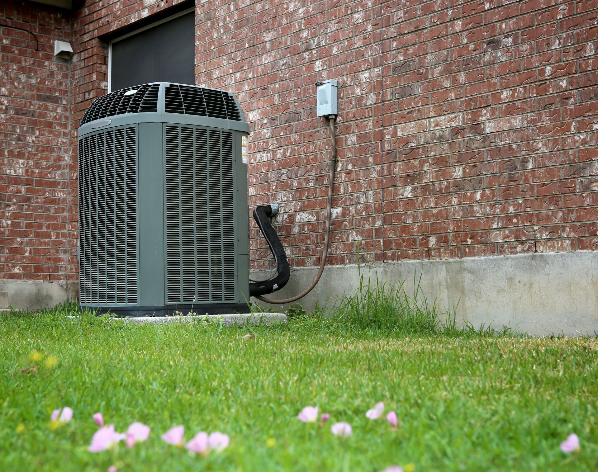 The Benefits of Hiring a Local AC Company