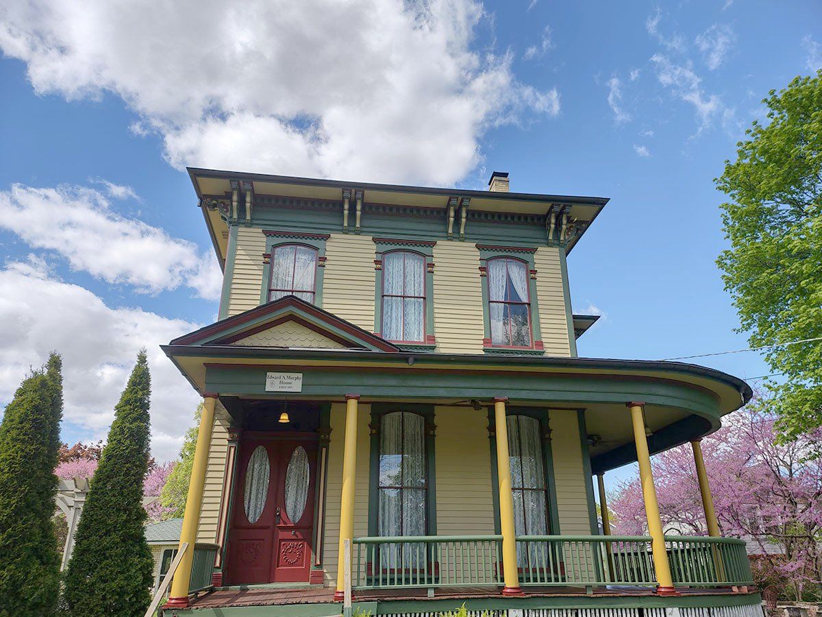 Victorian House Painting Detail Work Crystal Lake, IL