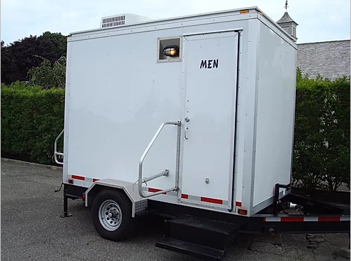 Super deluxe bathroom trailer