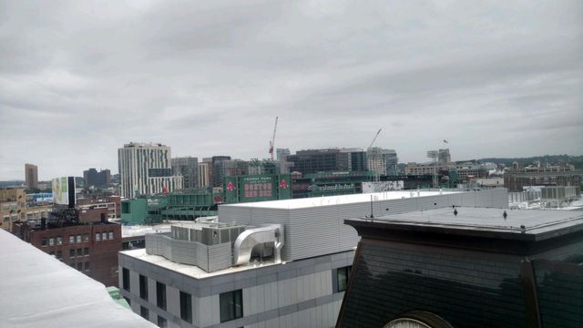 Commercial building roof