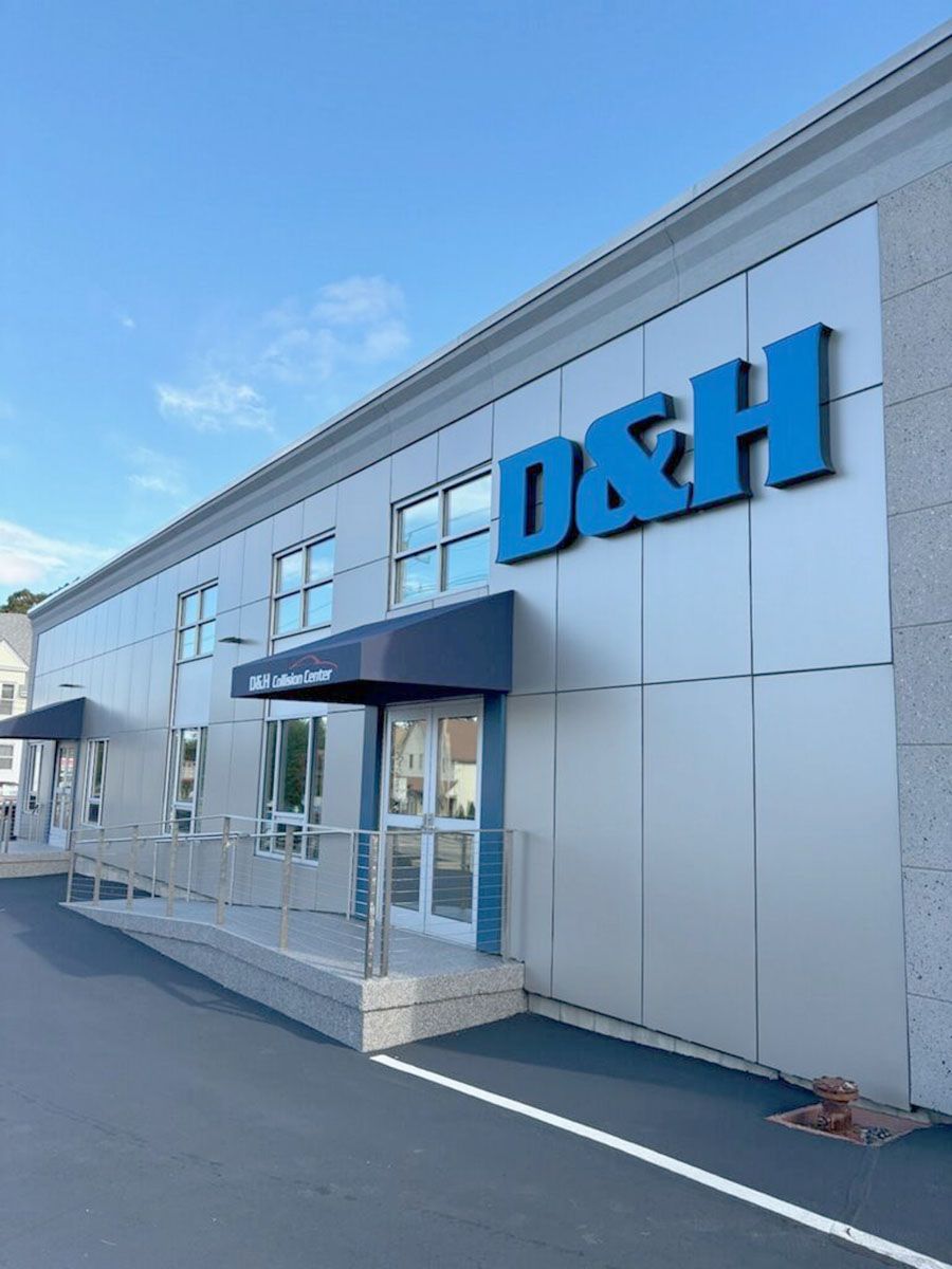 D & H Collision Center shop