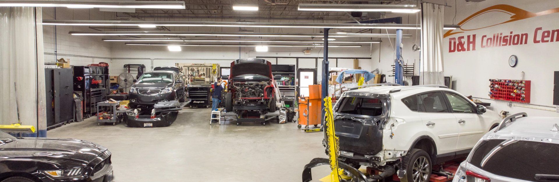 auto collision service center