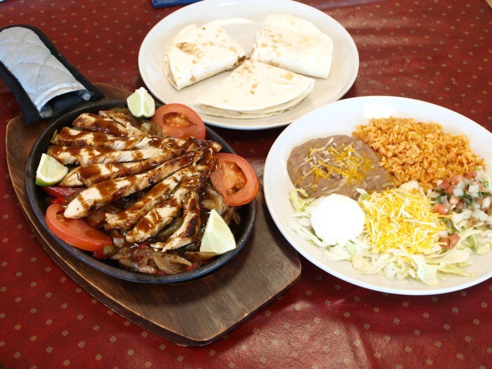 Fajitas and other Mexican food