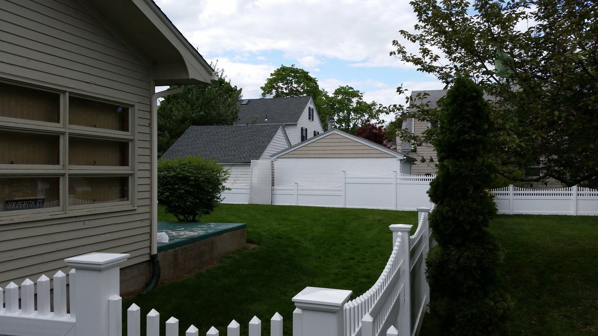 R. A. DeFUSCO & SON FENCE Fencing Installer Johnston, RI