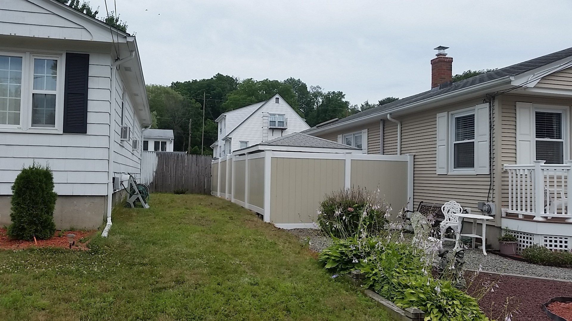 R. A. DeFUSCO & SON FENCE Fencing Installer Johnston, RI
