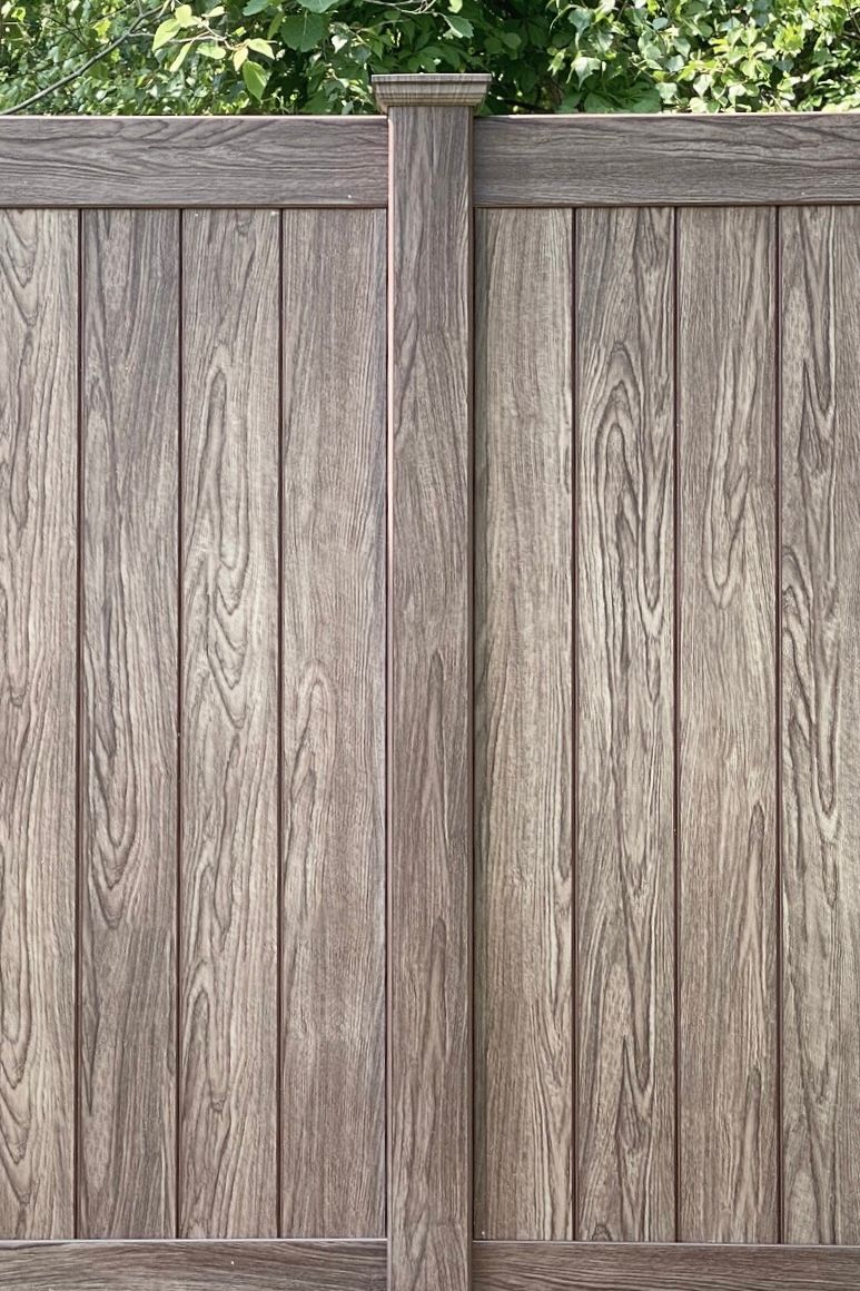 woodgrain vinyl fence