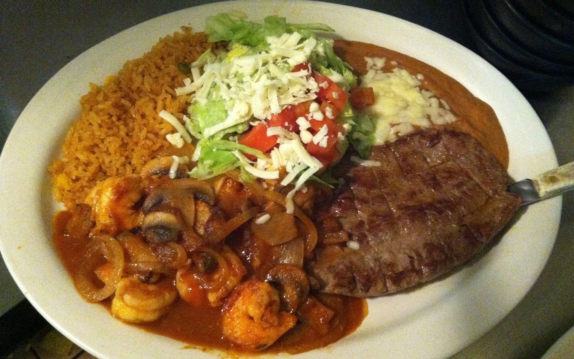 LA TAPATIA MEXICAN GRILL Restaurant Beaver Dam, WI