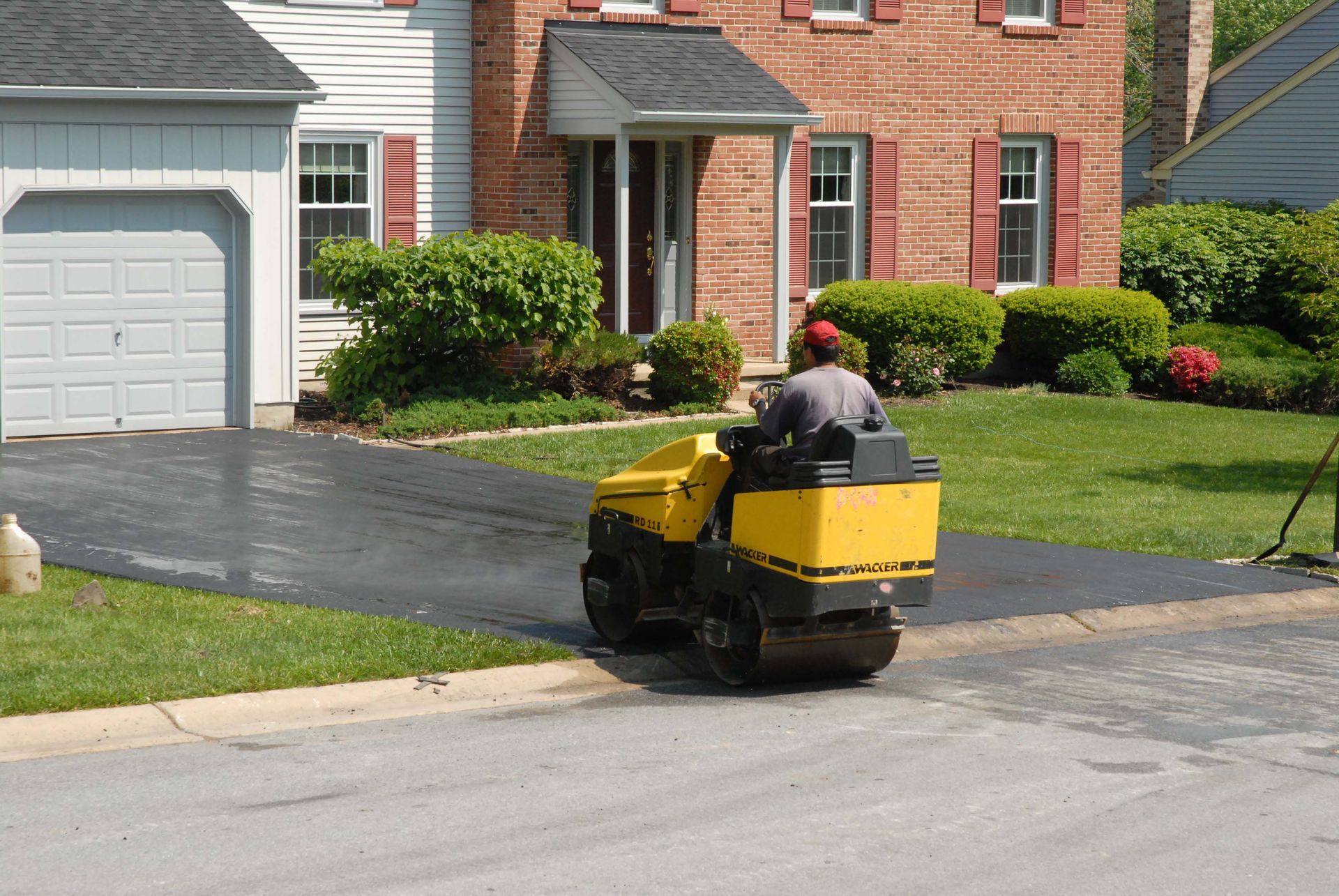 asphalt paving