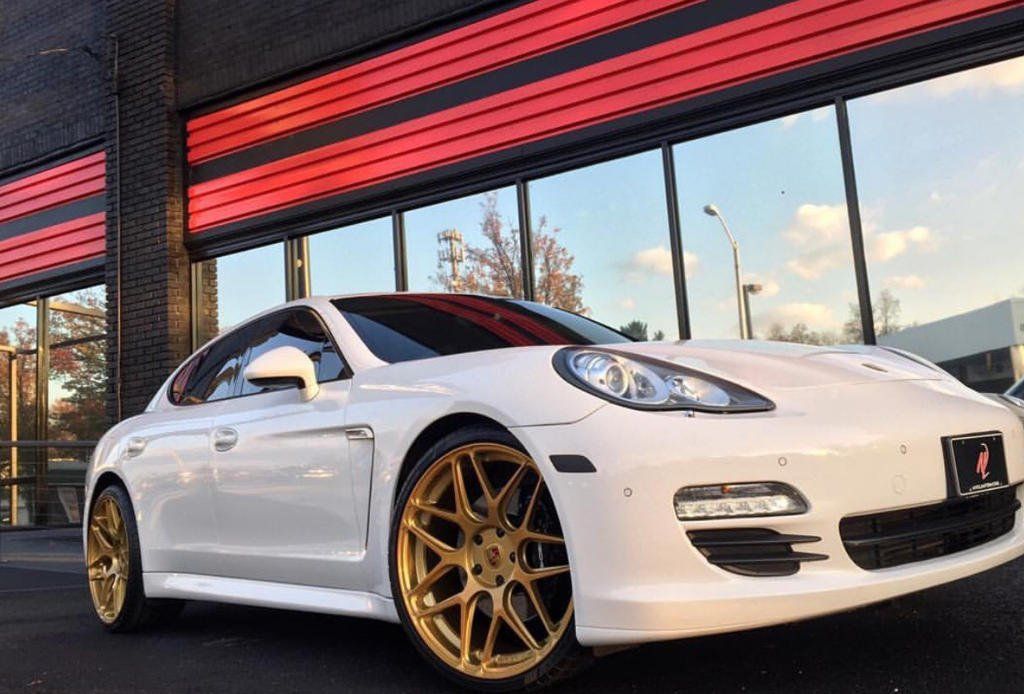 Solid color change - gold