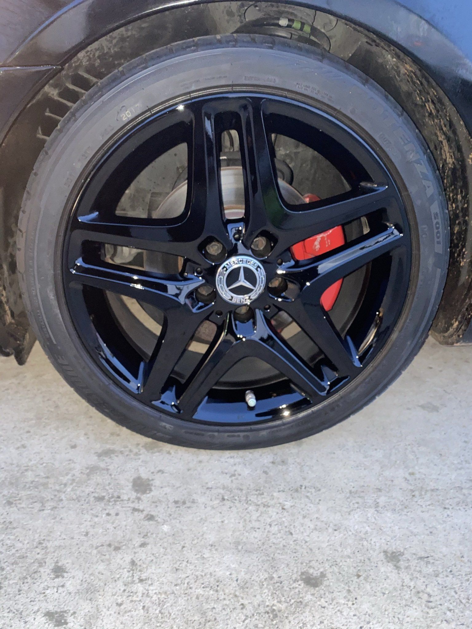 Mercedes Benz alloy rim