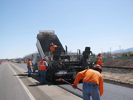 Asphalt paving