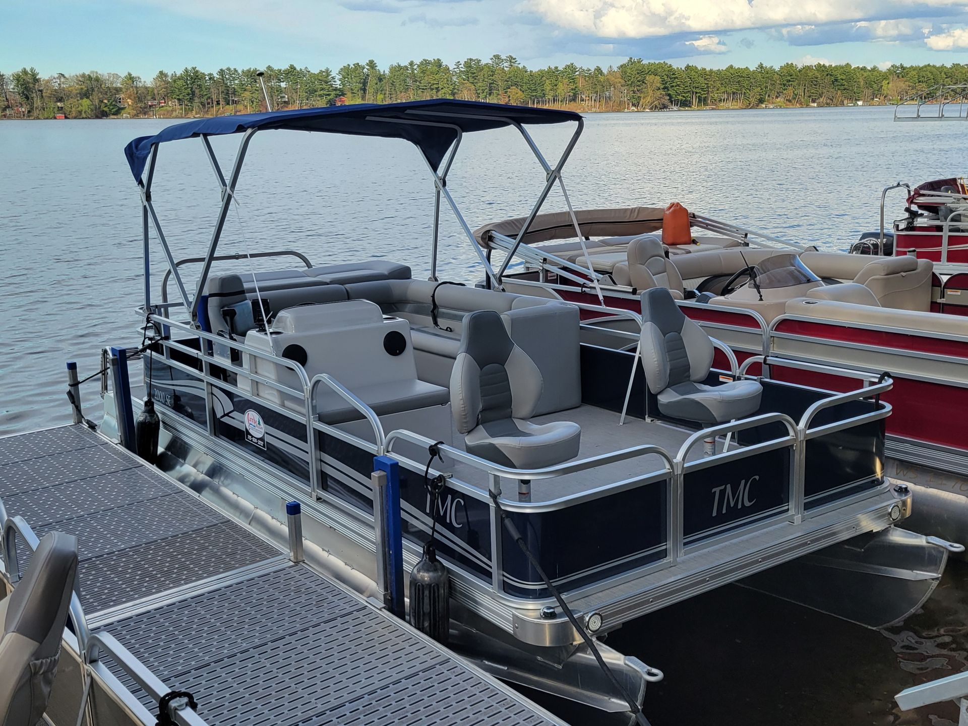 Pontoon Boat Rental Chetek & Rice Lake WI Rent Boats
