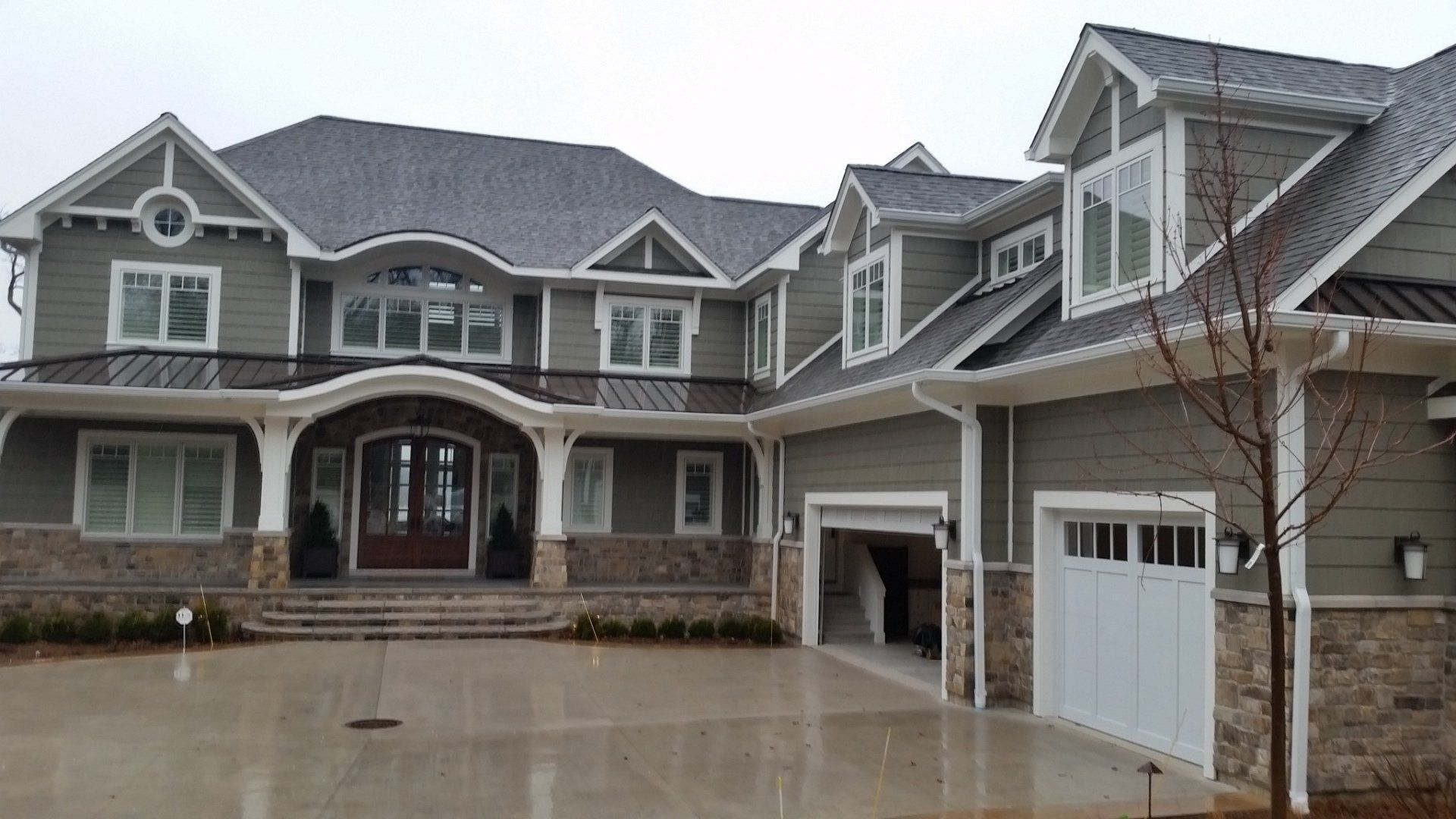 House with a garage