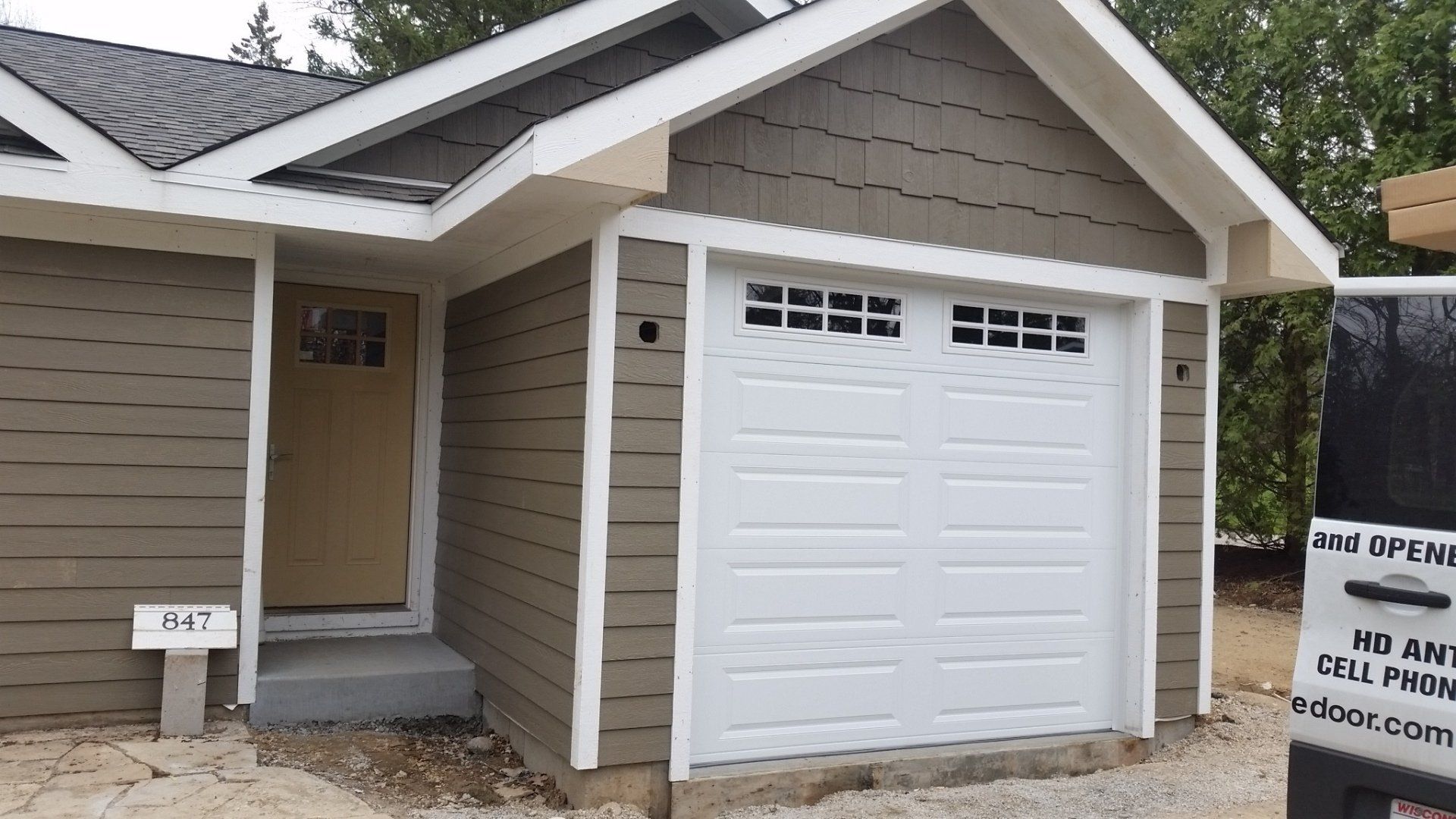House with a garage