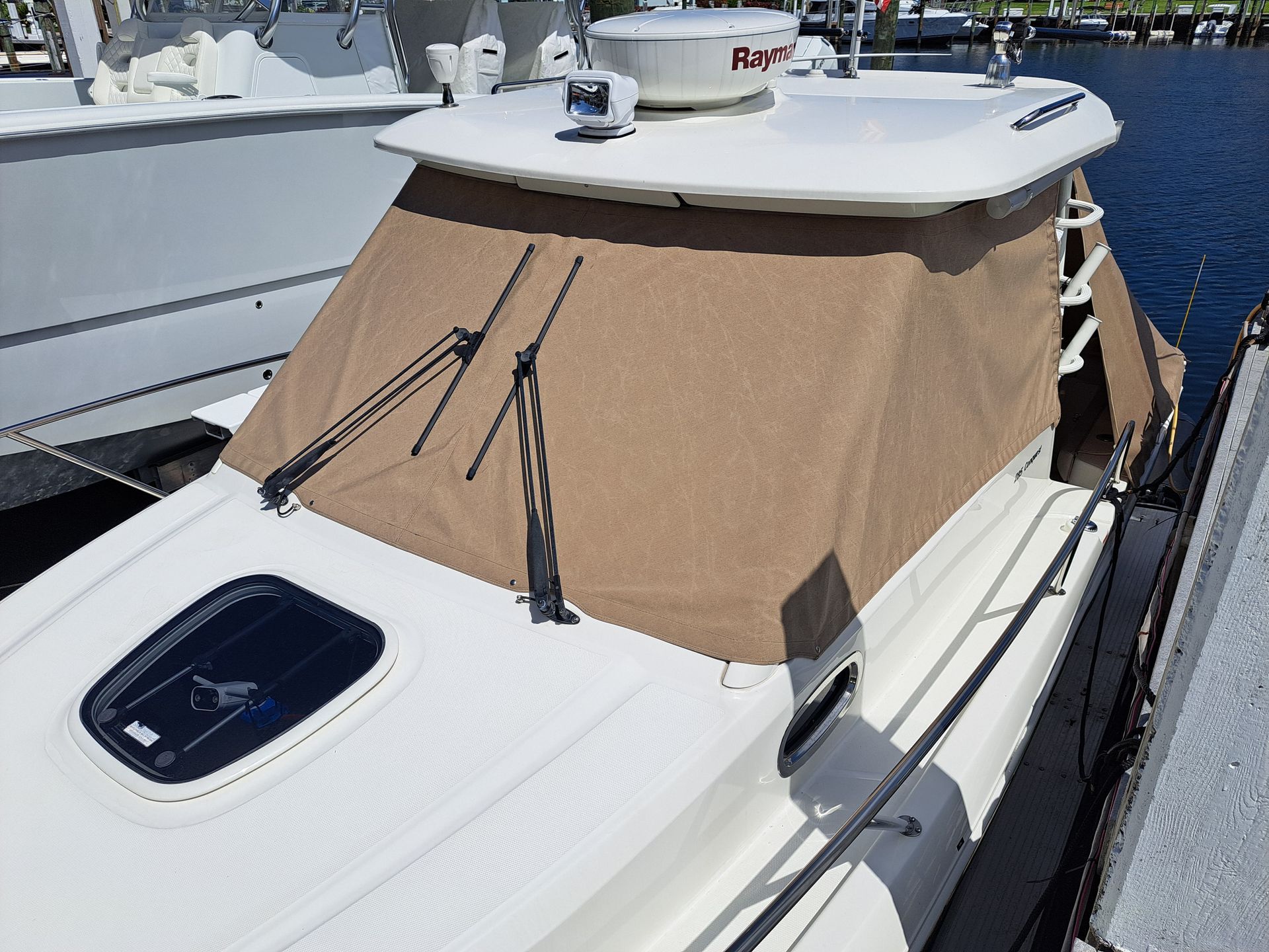 A boat with the word raymarine on the top of it