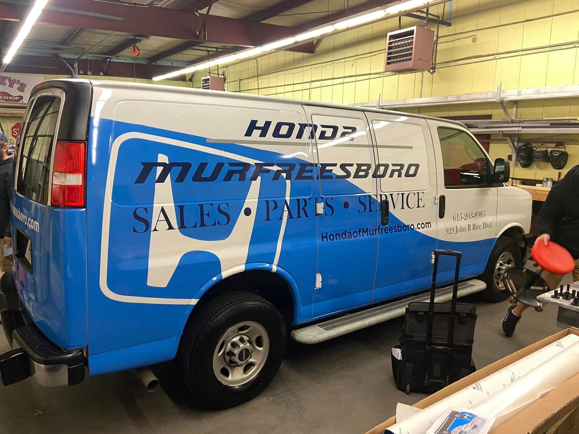 service van wrap for Honda of Murfreesboro