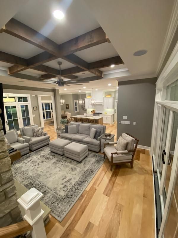 Custom home building and remodeling services