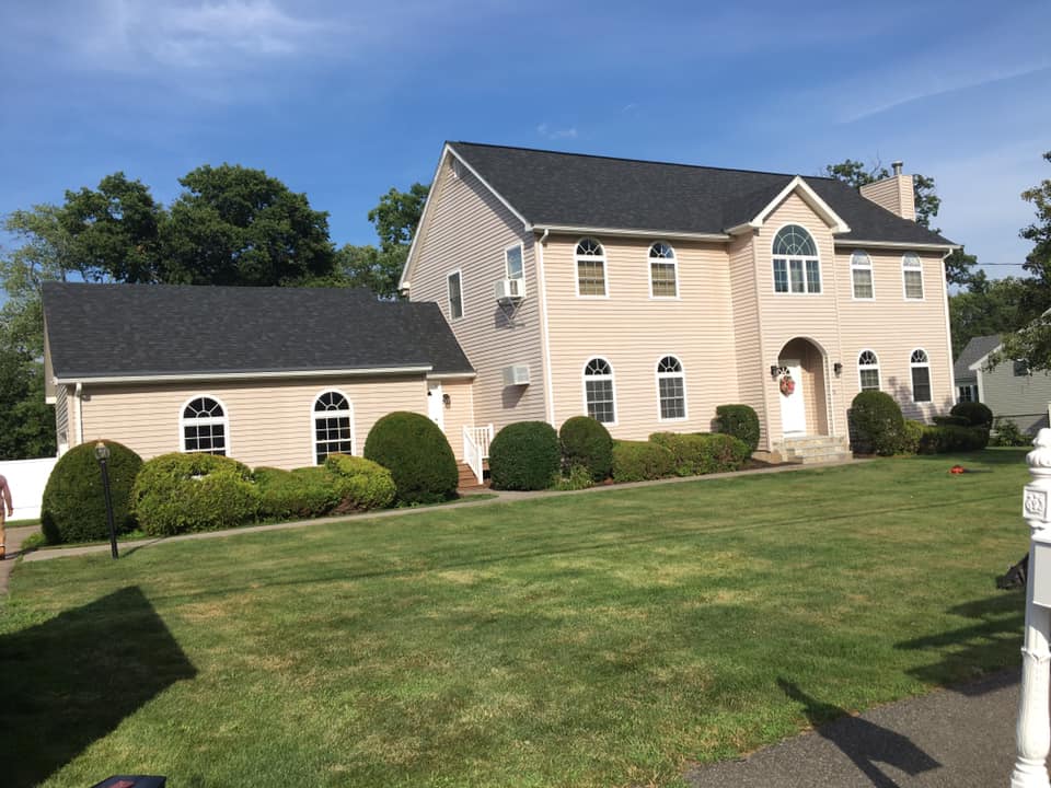 roofing contractor in Sutton MA