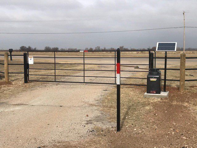 Automatic gate opener