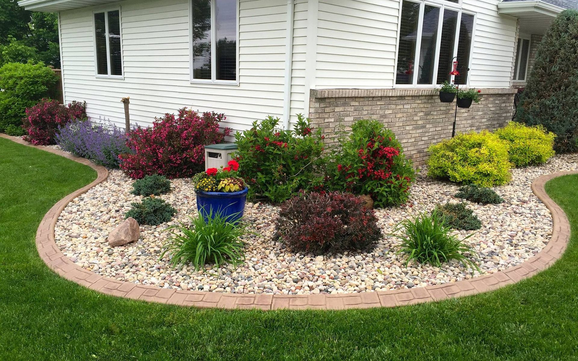 Concrete Curbing | Landscape Curbing | Appleton, WI | Neenah, WI