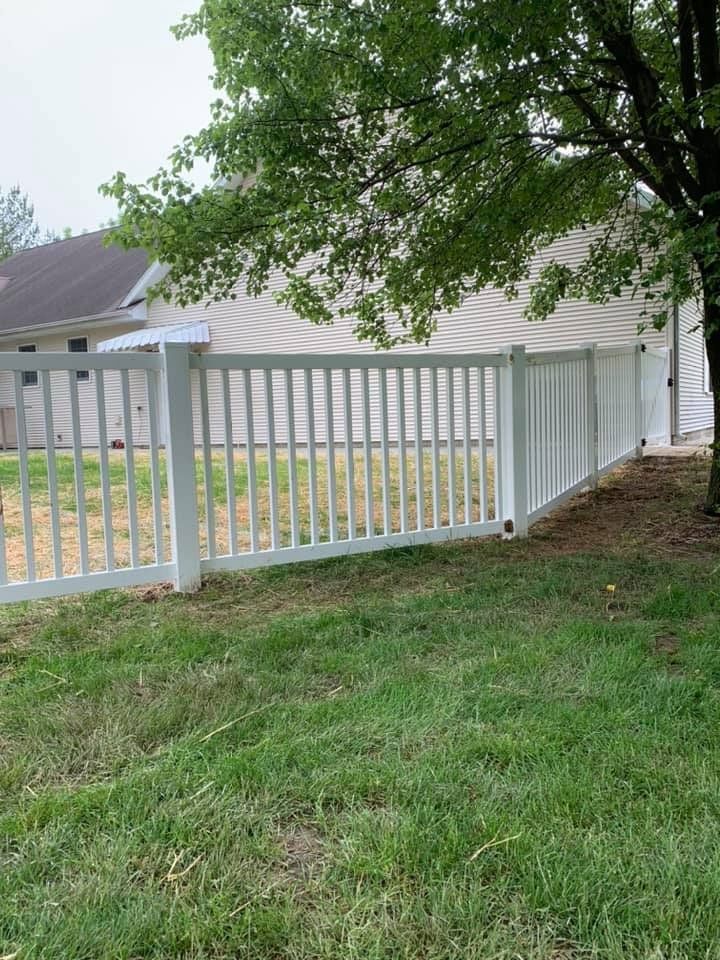 Vinyl Fencing