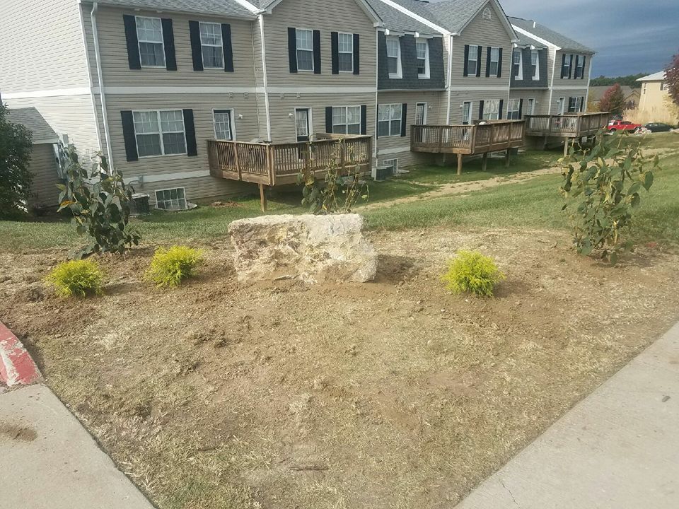 Grizzly Bear Lawn Care Work