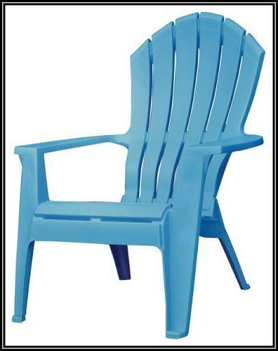 A blue lawn chair with a black frame around it