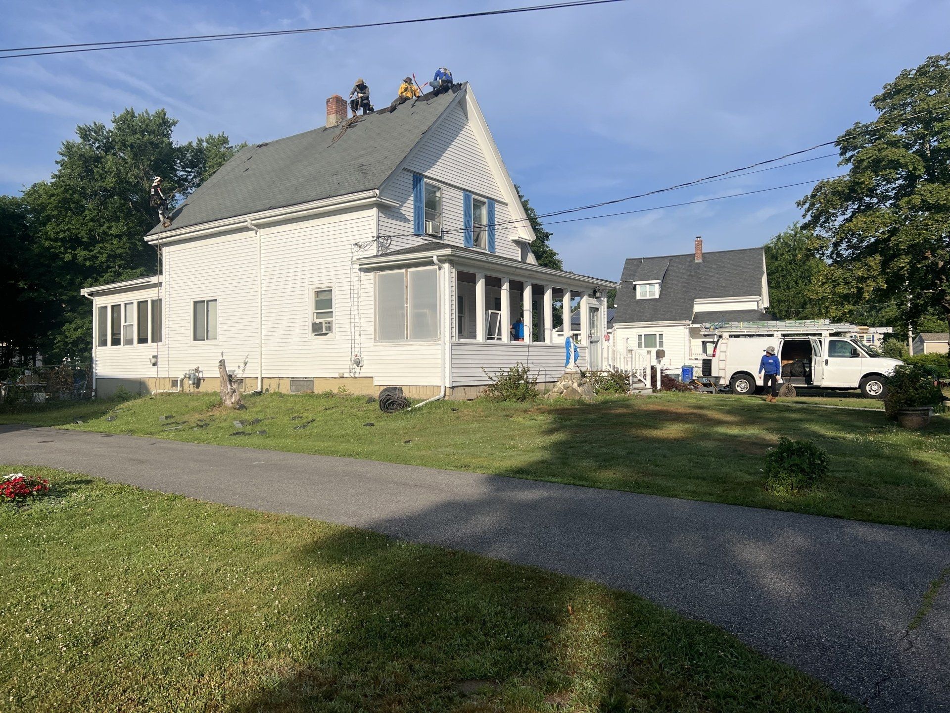 Asphalt roofing repair