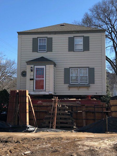 House moving service