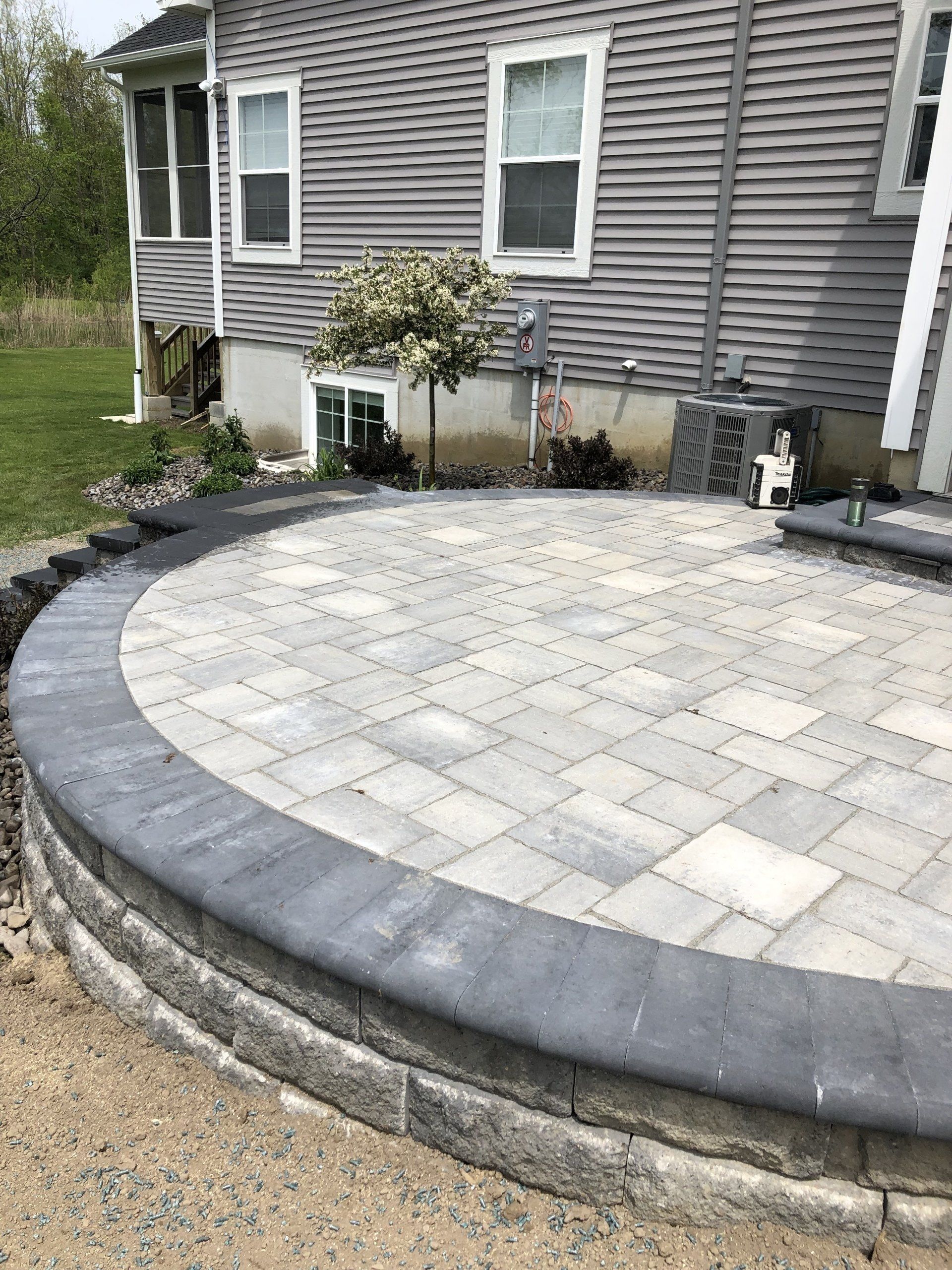 Hardscape outdoor patio