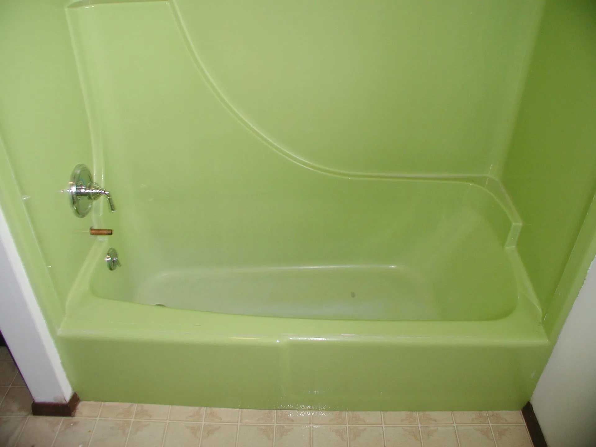 Before Fiberglass Tub/Shower Resurfacing