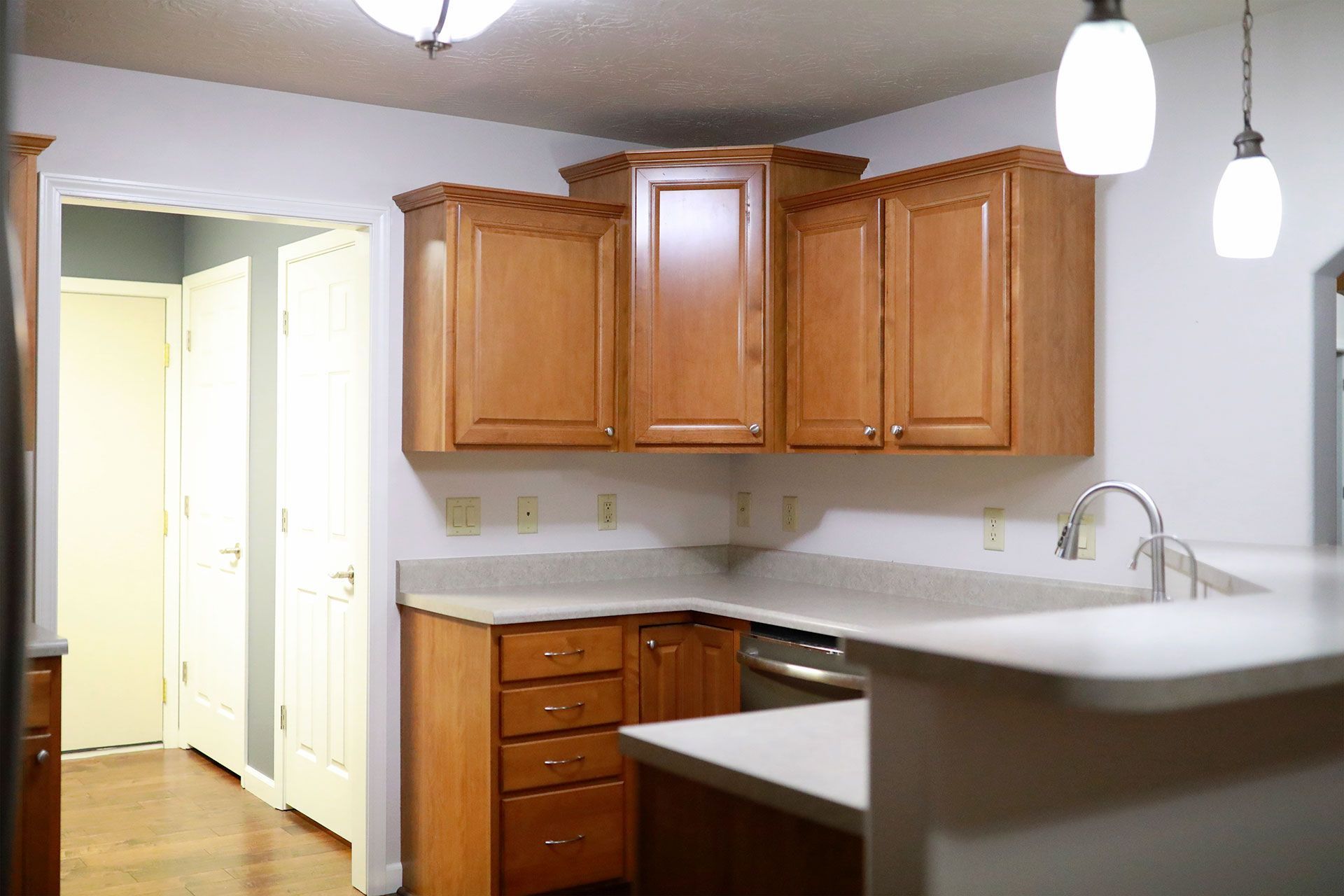 before kitchen cabinet resurfacing service