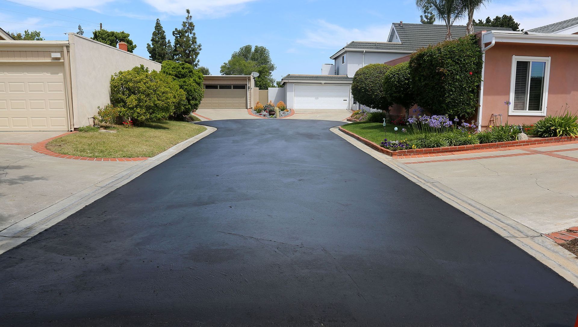 Sealcoating services