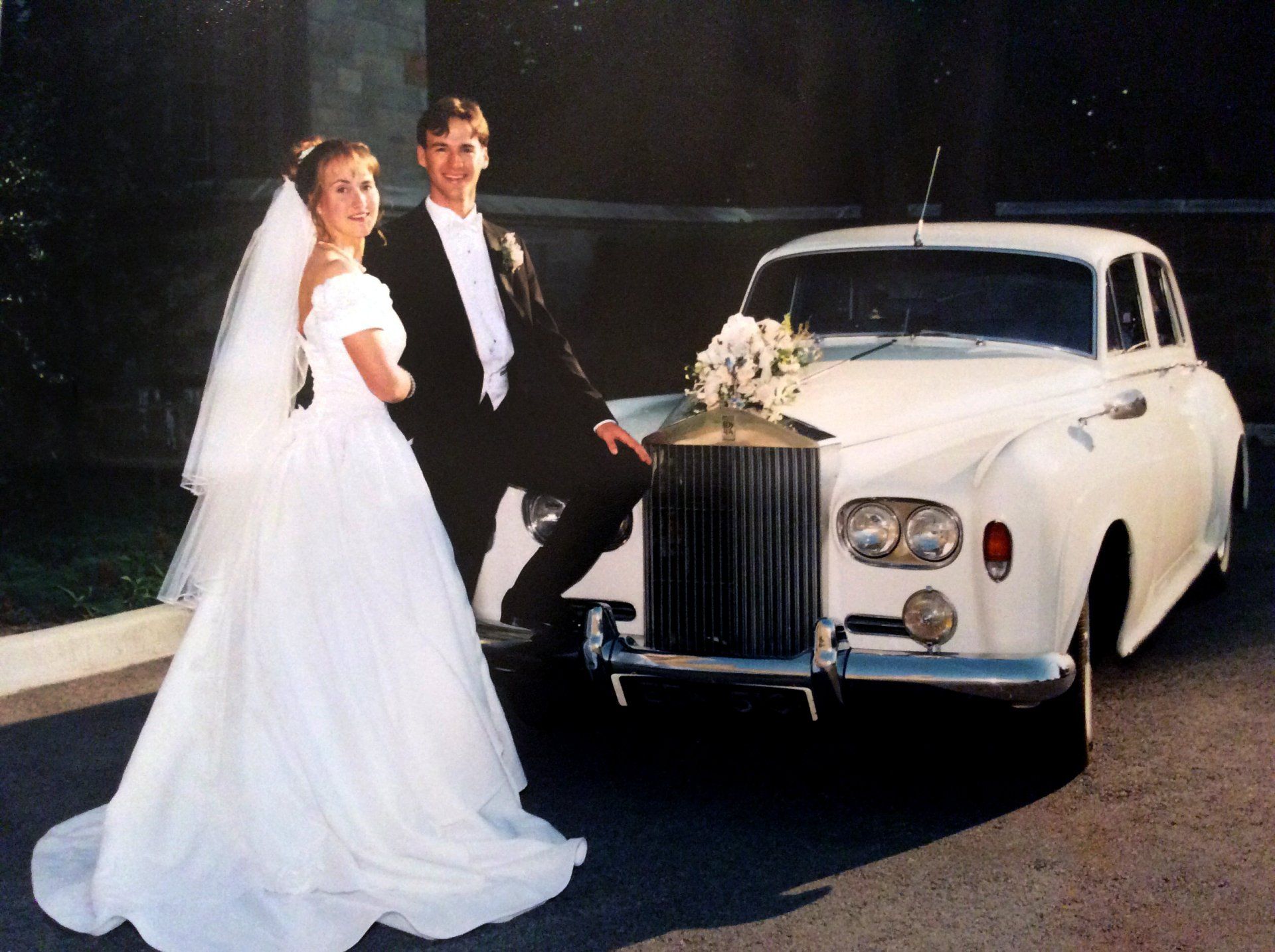 WEDDING LIMOUSINES