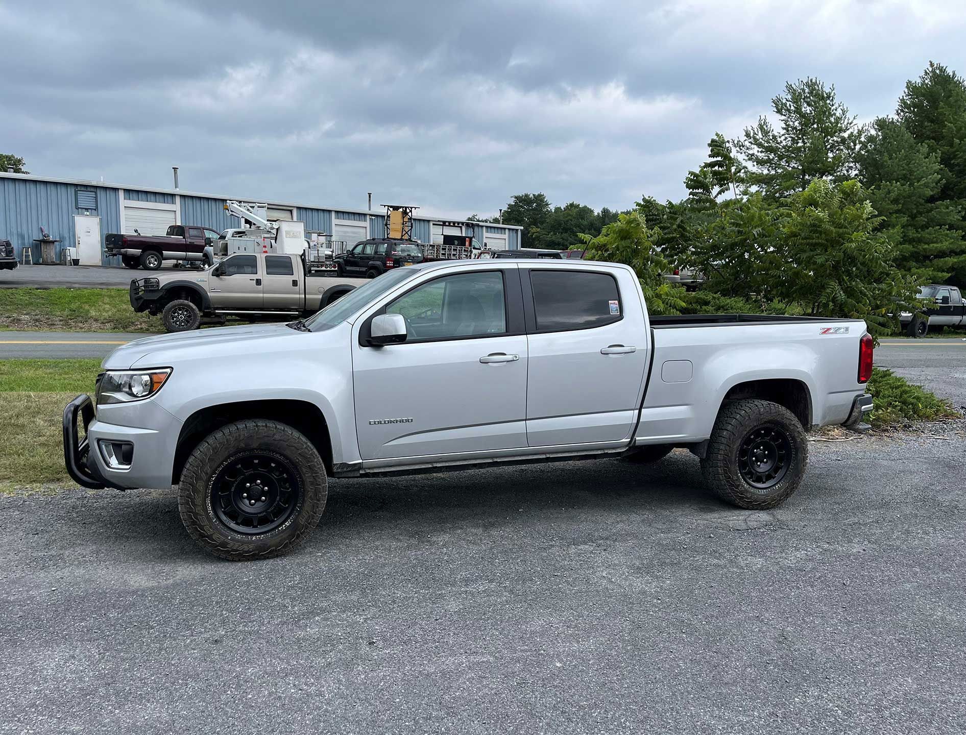 silver Chevy Colorado