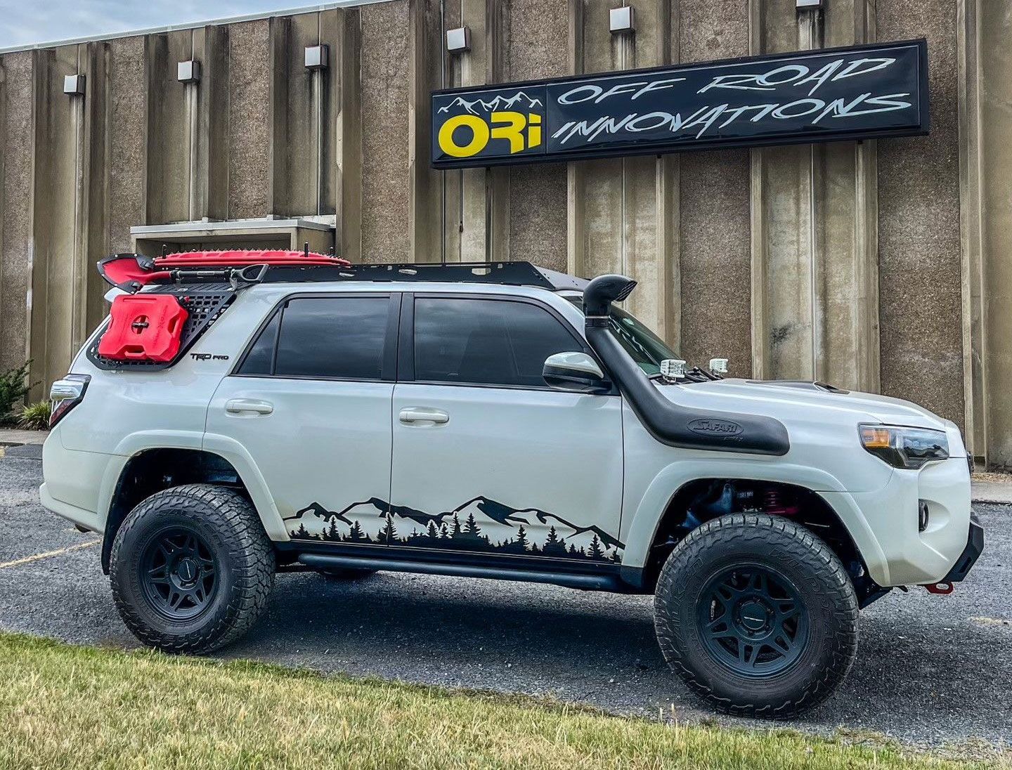 4WD with accessories