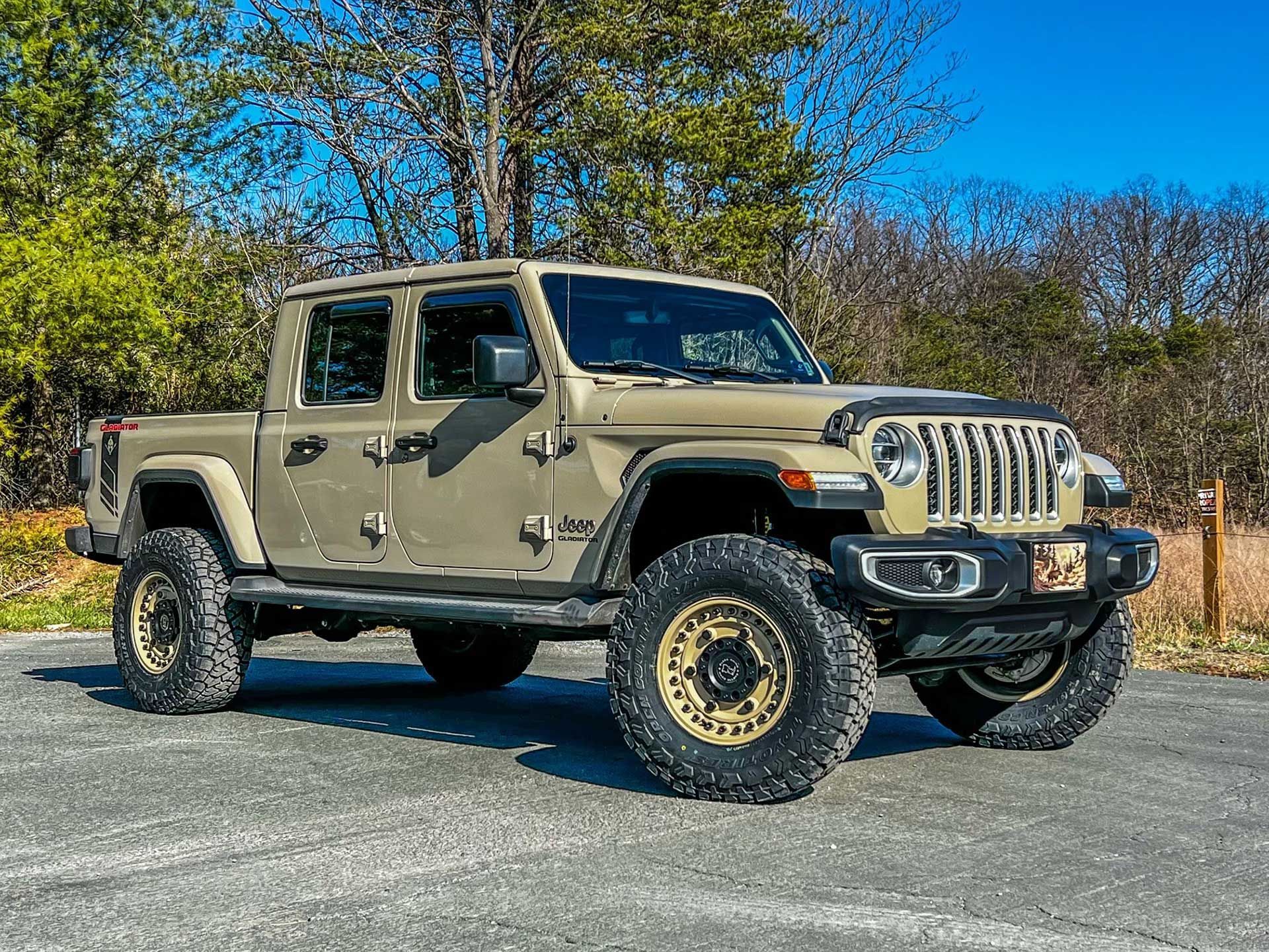 gold beige Jeep Gladiator